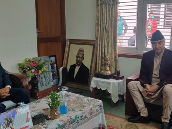 प्रधानमन्त्री देउवा र अध्यक्ष नेपाल भेट